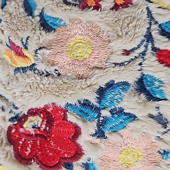 COPY - Johnny Was Gena Floral Embroidered Faux-Fur Coat Womens Medium - Picture 13 of 15